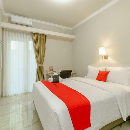 Reddoorz Near Taman Makam Pahlawan Cikutra Ξενοδοχείο Μπαντούνγκ Εξωτερικό φωτογραφία