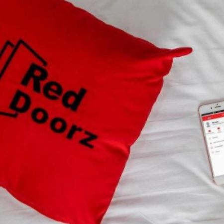 Reddoorz Near Taman Makam Pahlawan Cikutra Ξενοδοχείο Μπαντούνγκ Εξωτερικό φωτογραφία