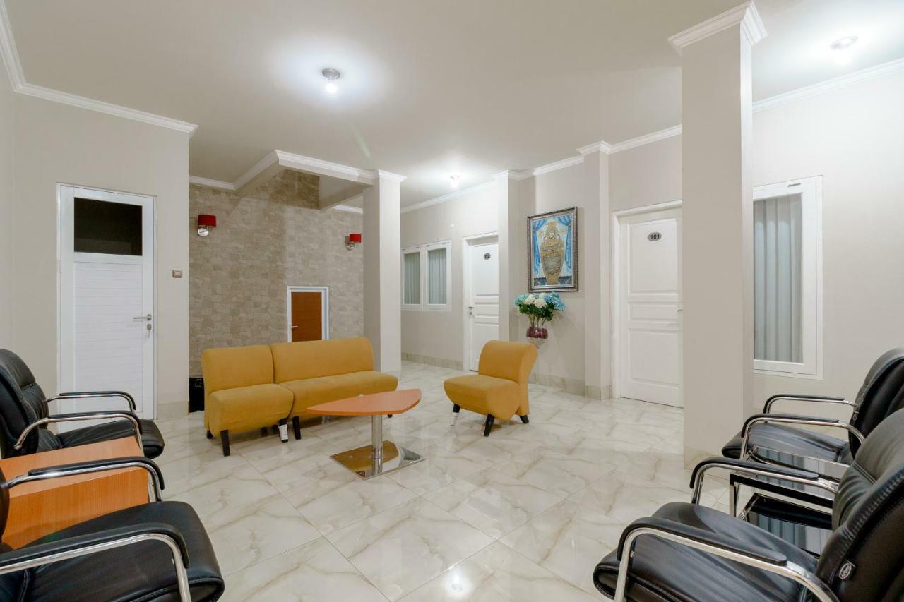 Reddoorz Near Taman Makam Pahlawan Cikutra Ξενοδοχείο Μπαντούνγκ Εξωτερικό φωτογραφία